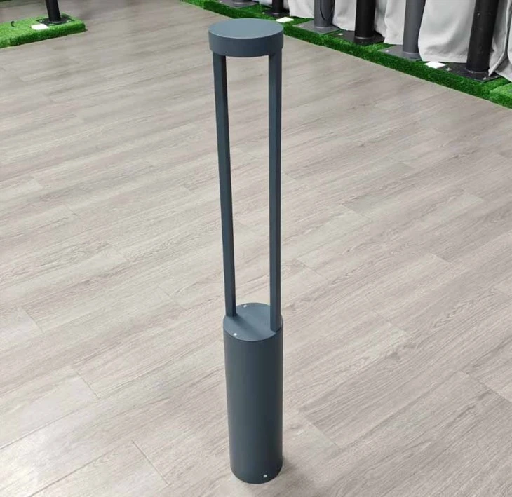 Pollarittehtaan LED-pollarilampputehtaan ulkopuolella